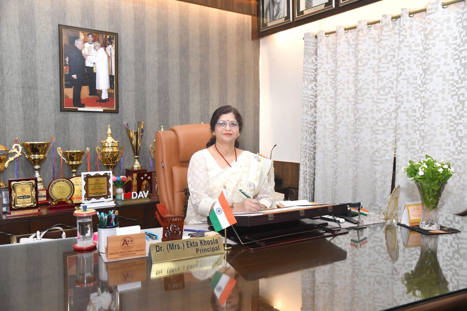 Dr. Ekta Khosla